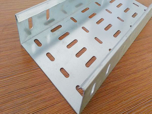 托盤式電纜橋架3